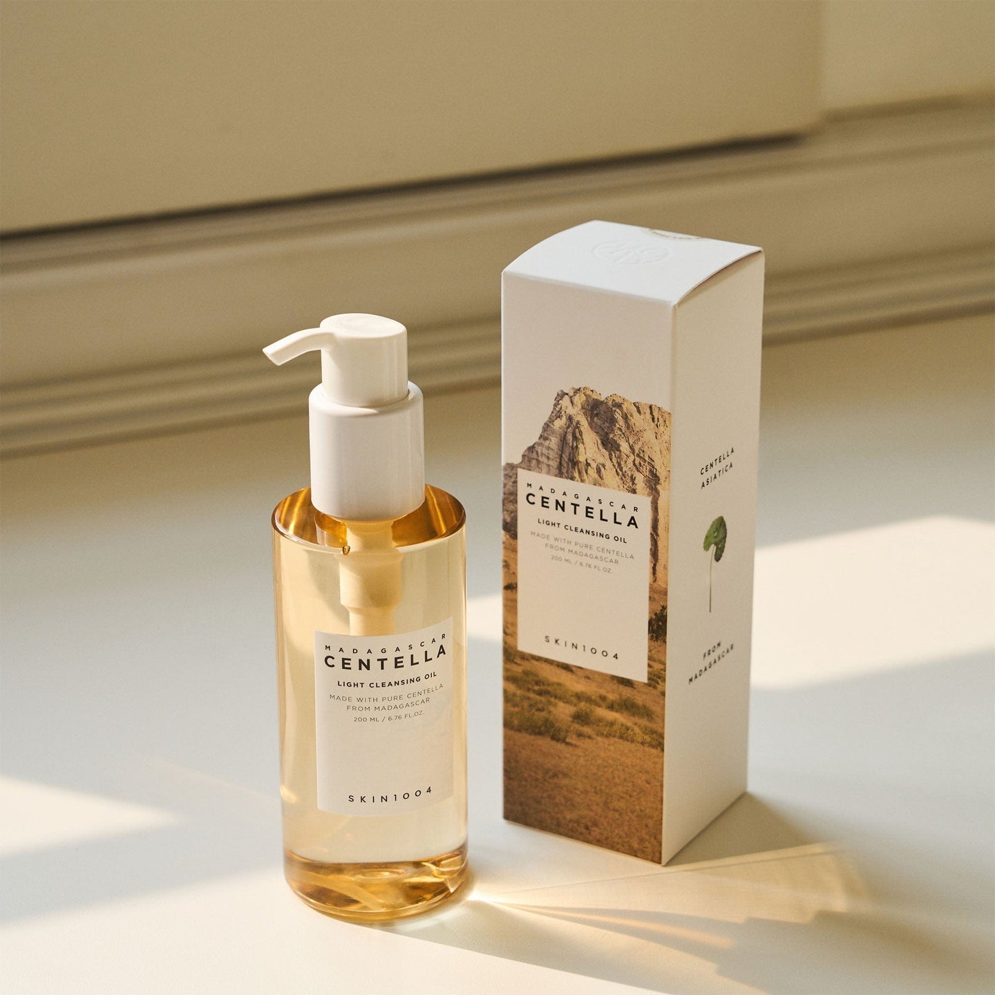 SKIN1004 - MADAGASCAR CENTELLA LIGHT CLEANSING OIL