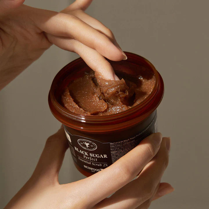 SKINFOOD - BLACK SUGAR PERFECT ESSENTIAL SCRUB X2