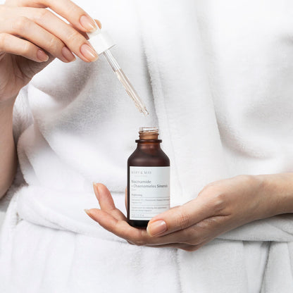 MARY & MAY - NIACINAMIDE + CHAENOMELES SINENSIS SERUM