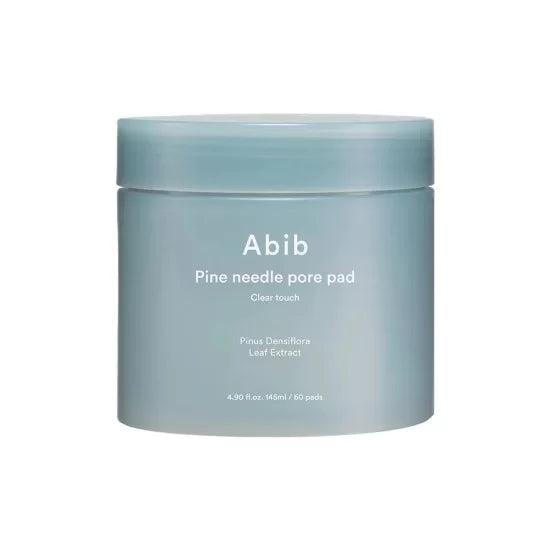 Les pads purifiants Abib Pine Needle Pore Pad pour resserrer les pores et clarifier la peau, disponibles à Sakura Bloom Morges.