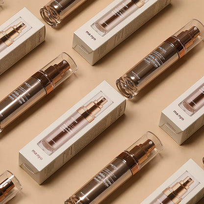 Complexe avancé qui répare, hydrate et protège la peau au quotidien.