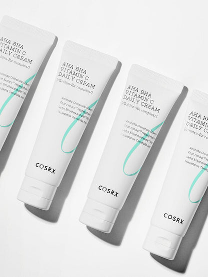 Crème quotidienne qui exfolie en douceur, nourrit et réveille l'éclat naturel de la peau.
